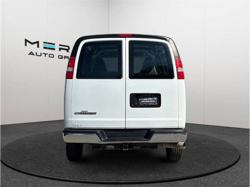 2017 Chevrolet Express 2500