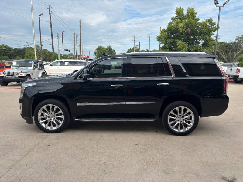 2019 Cadillac Escalade Luxury