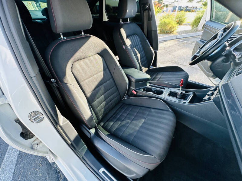 2019 Volkswagen Jetta GLI 35th Anniversary Edition