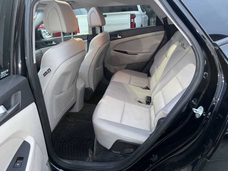 2017 Hyundai Tucson SE