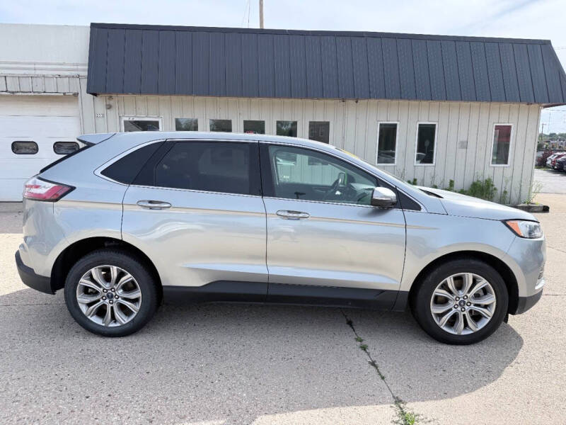 2022 Ford Edge Titanium