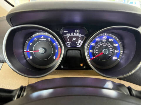 2012 Hyundai Elantra