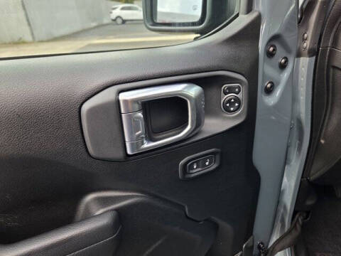 2024 Jeep Gladiator Sport S