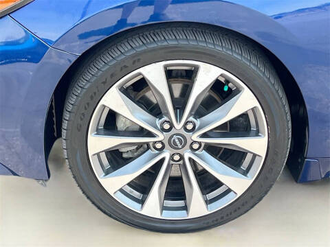 2023 Nissan Maxima 3.5 Platinum