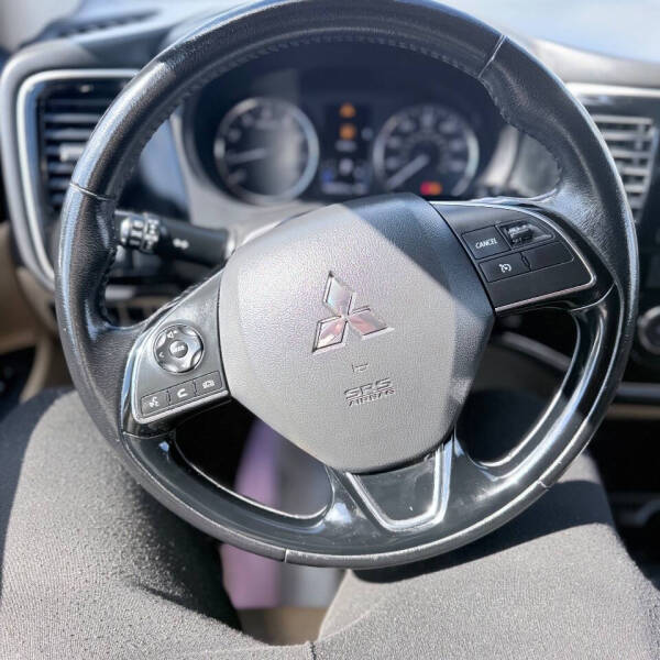 2016 Mitsubishi Outlander SEL