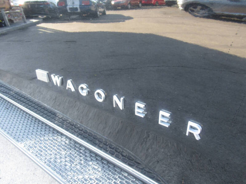 2022 Jeep Wagoneer