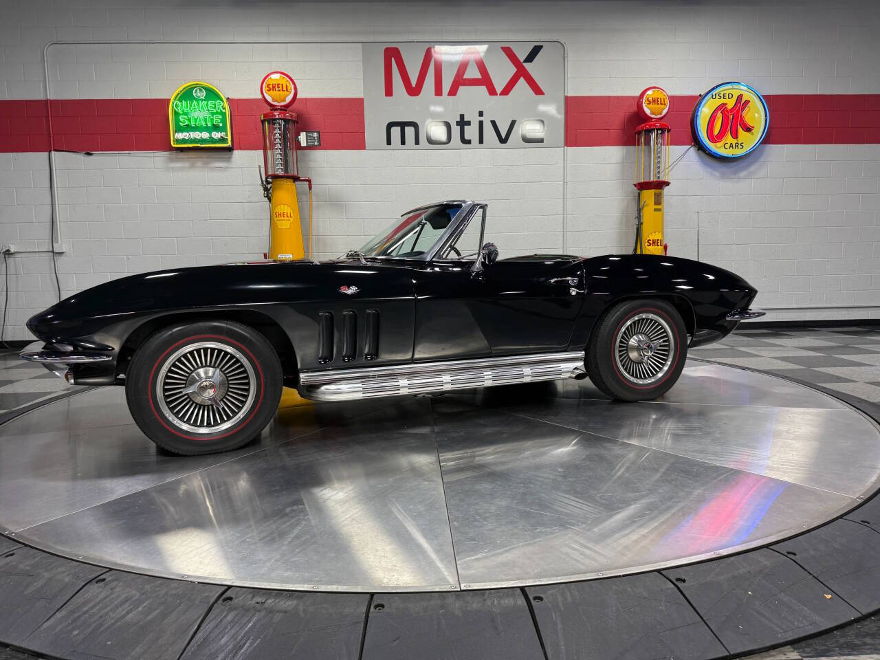 1966 Chevrolet Corvette 124