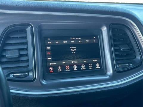 2021 Dodge Challenger SXT