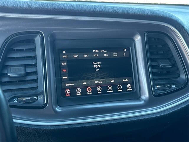 2021 Dodge Challenger SXT