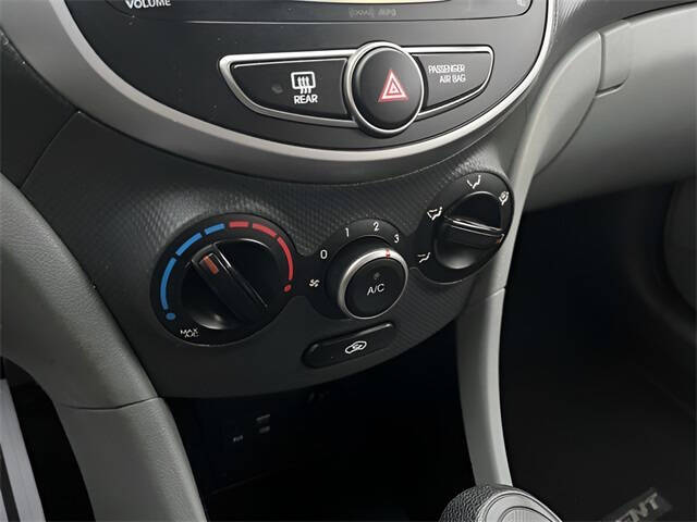 2017 Hyundai Accent SE