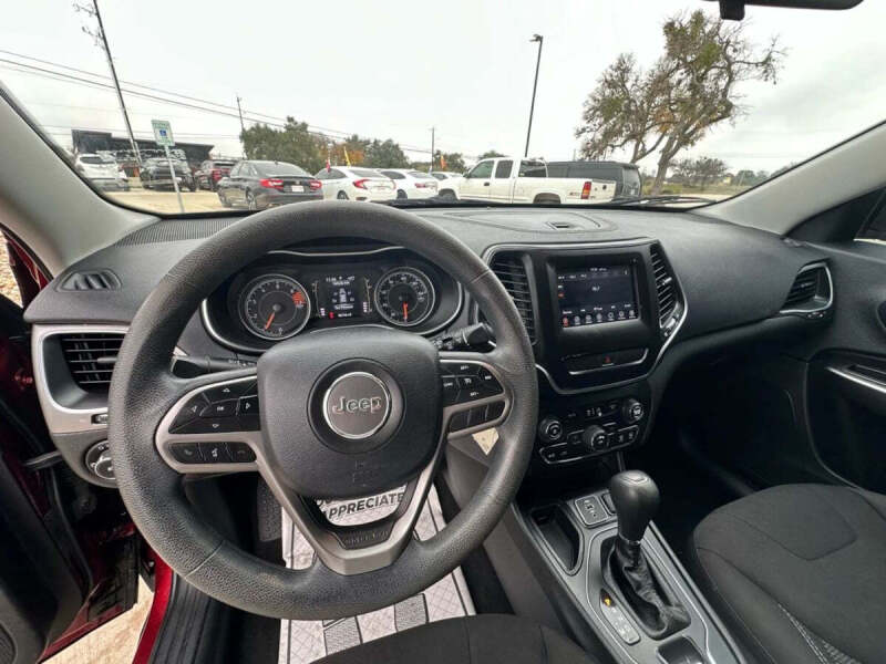 2019 Jeep Cherokee Latitude