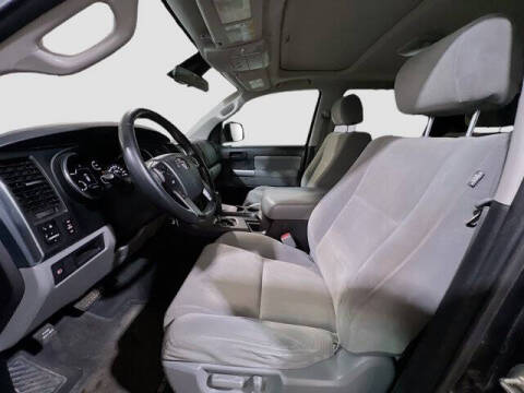 2019 Toyota Sequoia SR5