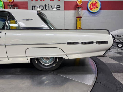 1962 Ford Thunderbird