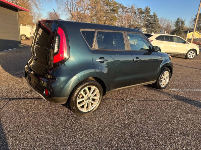 2017 Kia Soul +