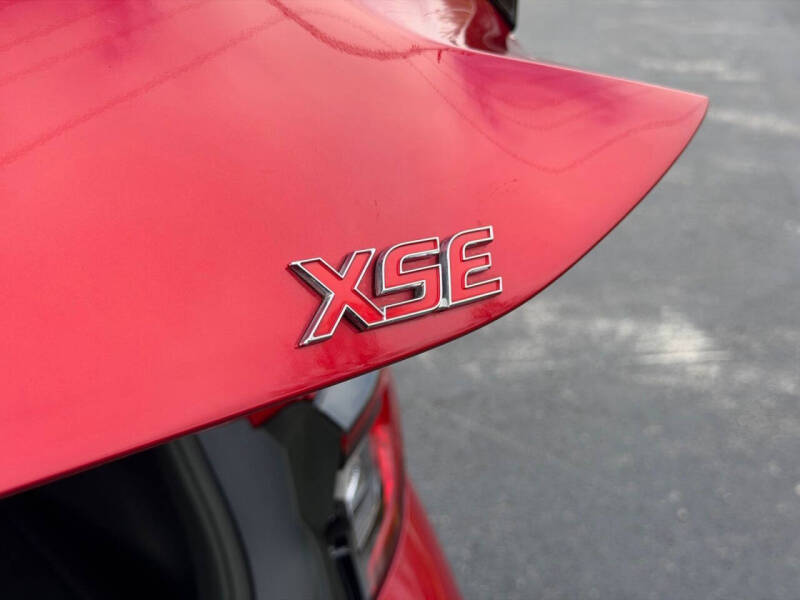 2025 Toyota Corolla Hatchback XSE