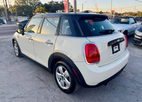 2016 MINI Hardtop 4 Door Cooper