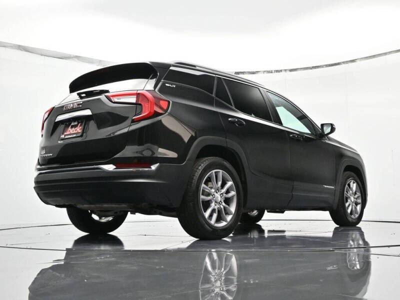 2023 GMC Terrain SLT