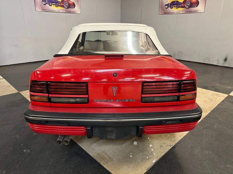 1991 Pontiac Sunbird LE