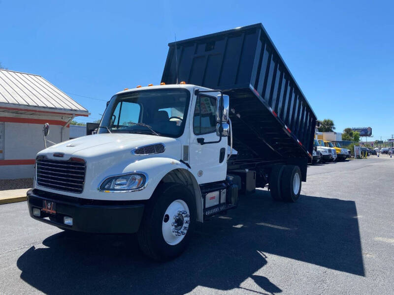 2020 Freightliner M2 106