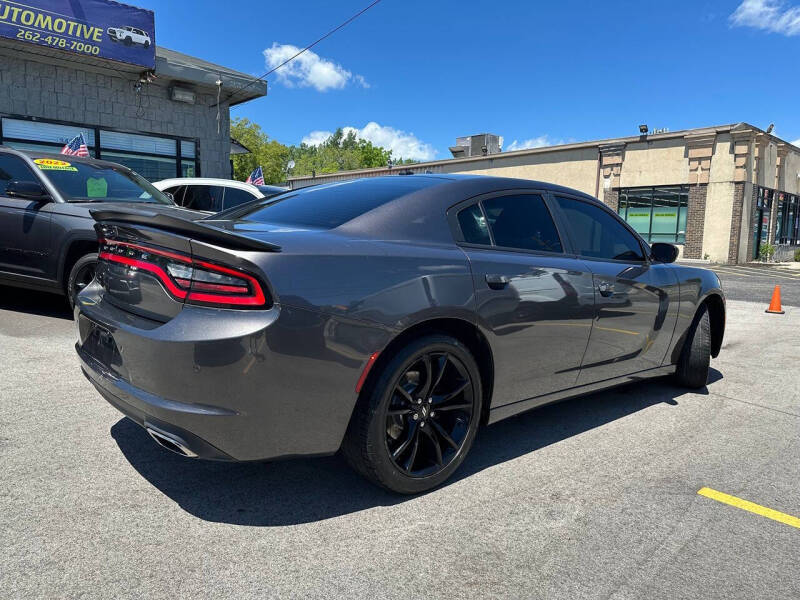 2018 Dodge Charger SXT