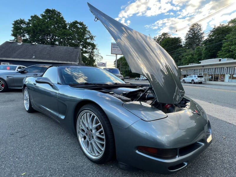 2004 Chevrolet Corvette
