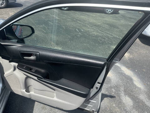 2012 Toyota Camry LE