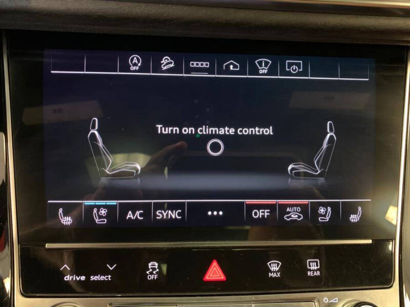 2021 Audi Q8 quattro Prestige 55 TFSI