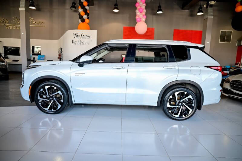 2023 Mitsubishi Outlander PHEV 40th Anniversary