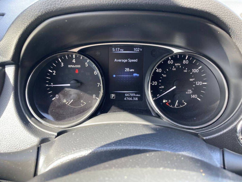 2016 Nissan Rogue SV