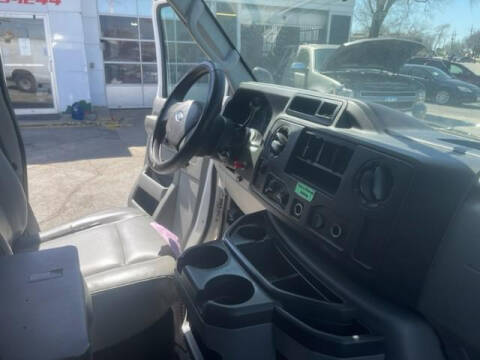 2009 Ford E-Series E-250