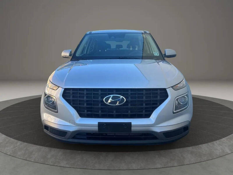 2022 Hyundai Venue SE