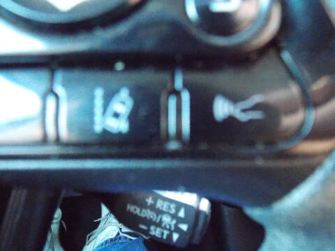 2021 Toyota Prius LE