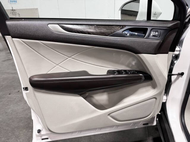 2017 Lincoln MKC Reserve