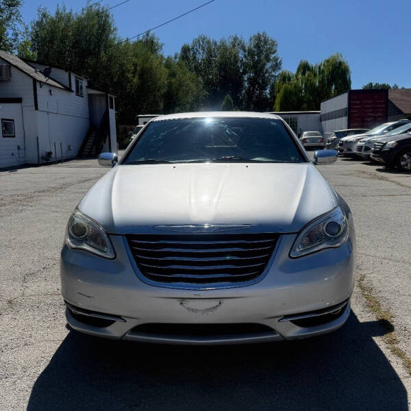 2012 Chrysler 200 Limited