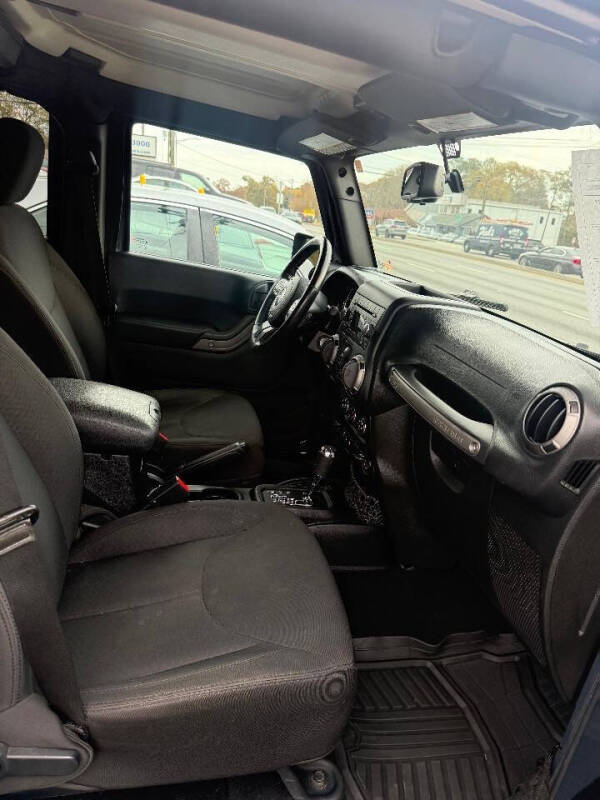 2016 Jeep Wrangler Unlimited Sport