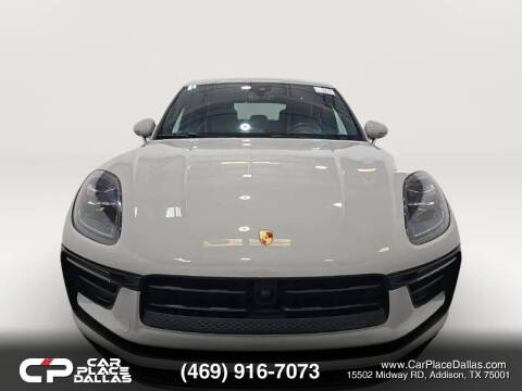 2022 Porsche Macan