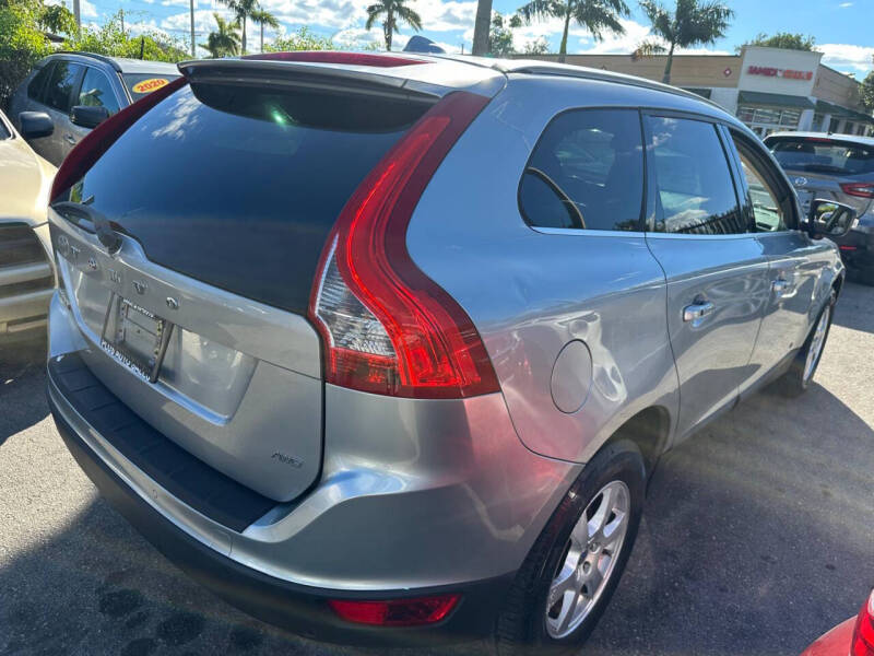 2012 Volvo XC60 3.2 Platinum