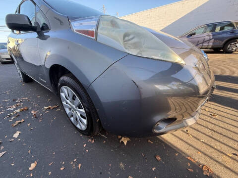 2015 Nissan LEAF S
