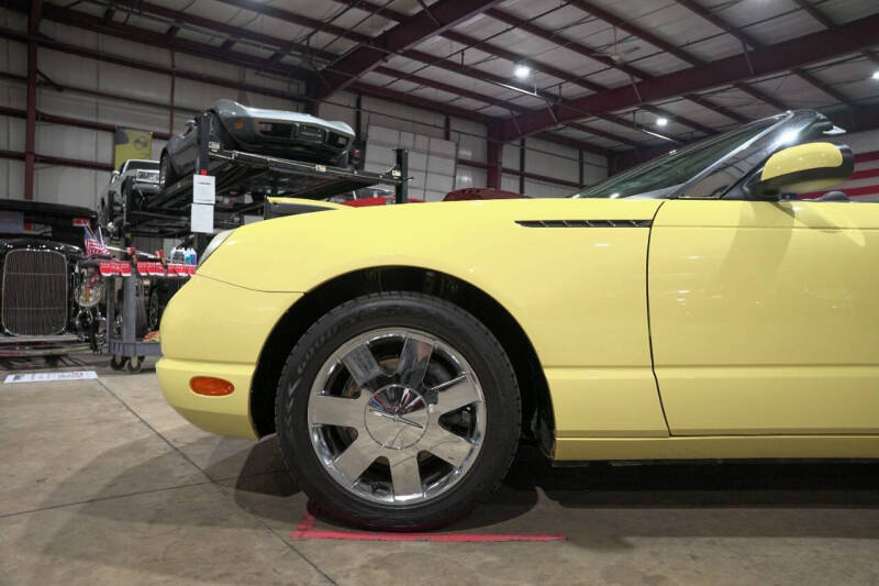 2002 Ford Thunderbird Deluxe