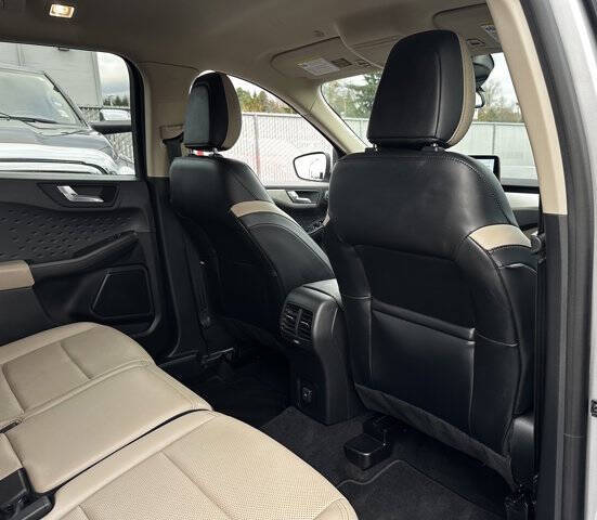 2020 Ford Escape SEL