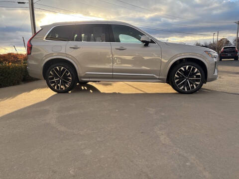 2025 Volvo XC90 B6 Plus Bright Theme 7P