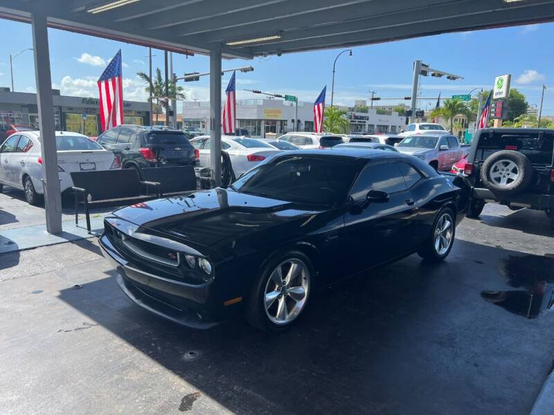 2014 Dodge Challenger for sale at American Auto Sales in Hialeah FL