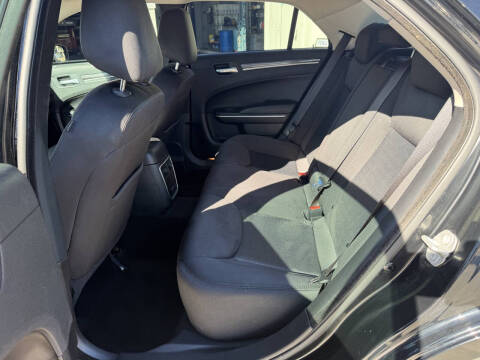 2021 Chrysler 300 Touring