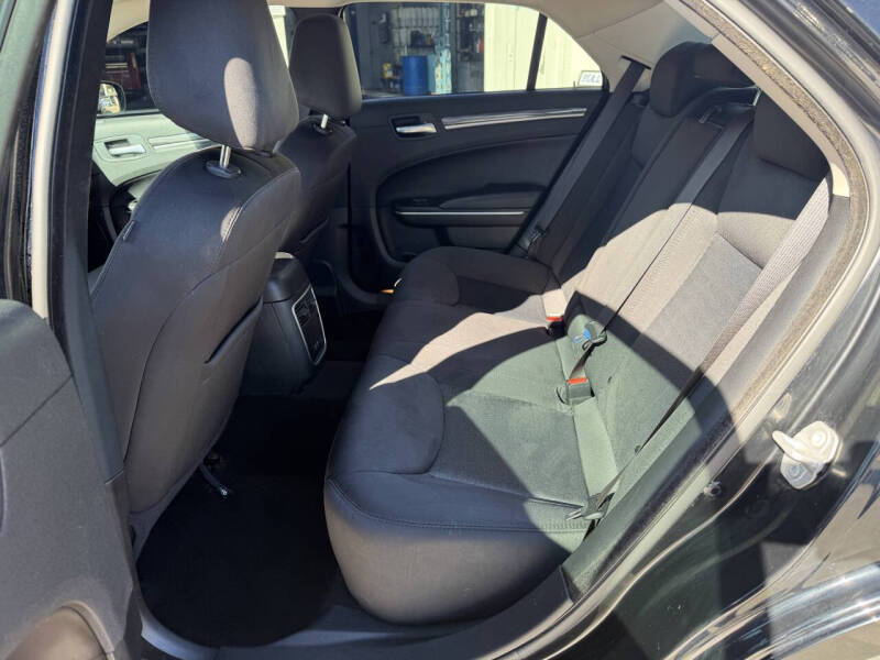 2021 Chrysler 300 Touring