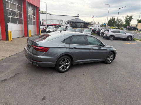 2019 Volkswagen Jetta R-Line