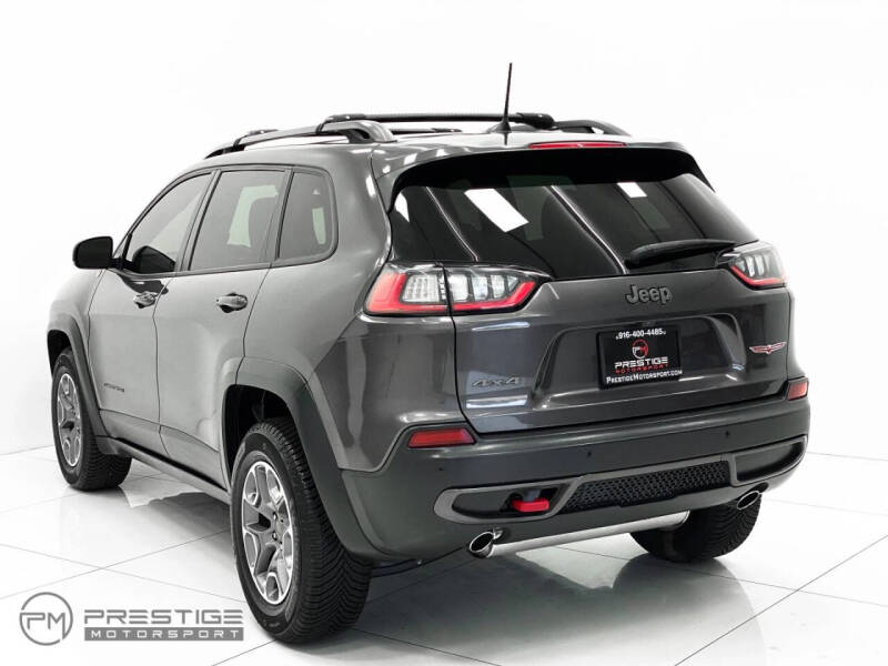 2020 Jeep Cherokee Trailhawk