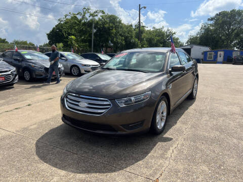 2015 Ford Taurus SEL