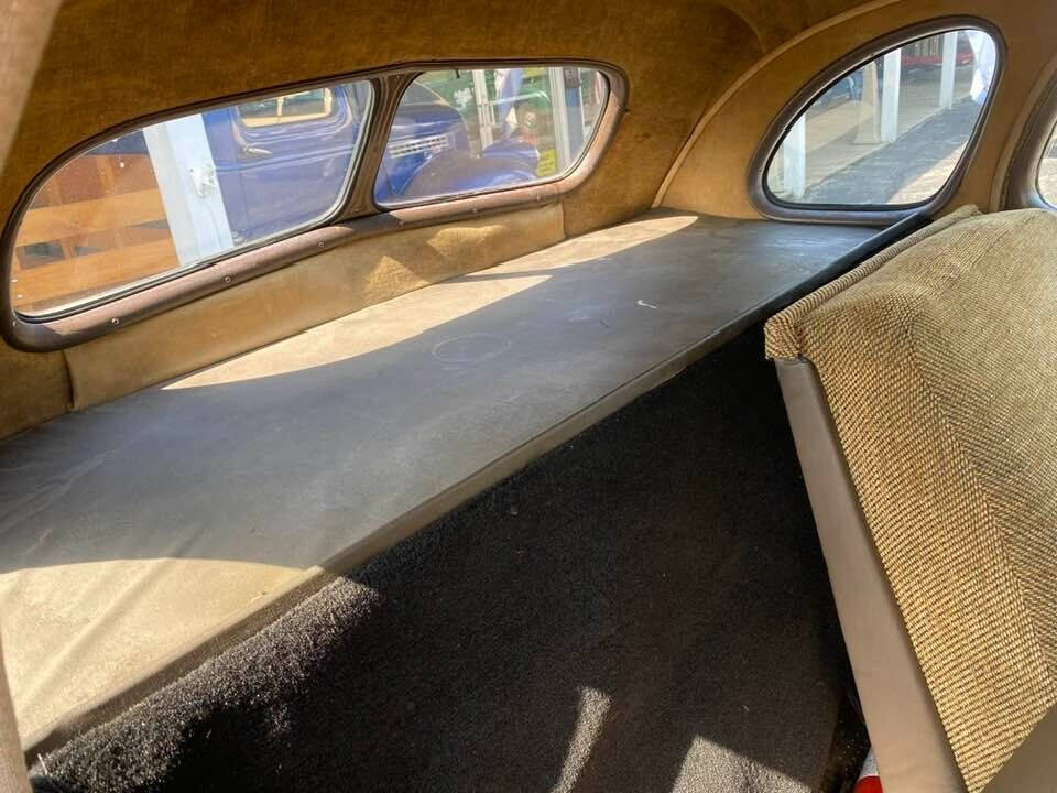 1937 Oldsmobile Cutlass 35