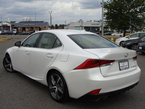 2017 Lexus IS 300