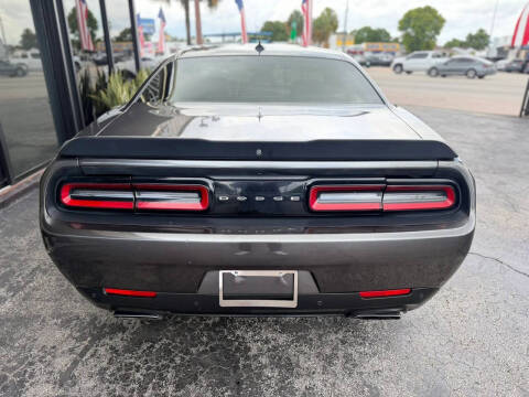 2015 Dodge Challenger